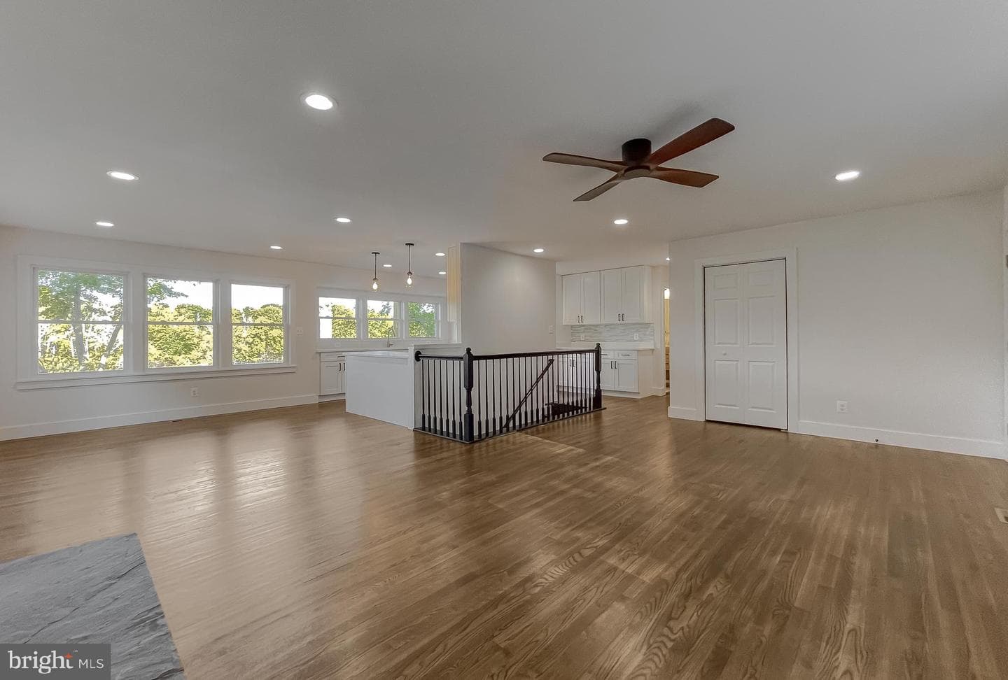 43088 Island View photo 9