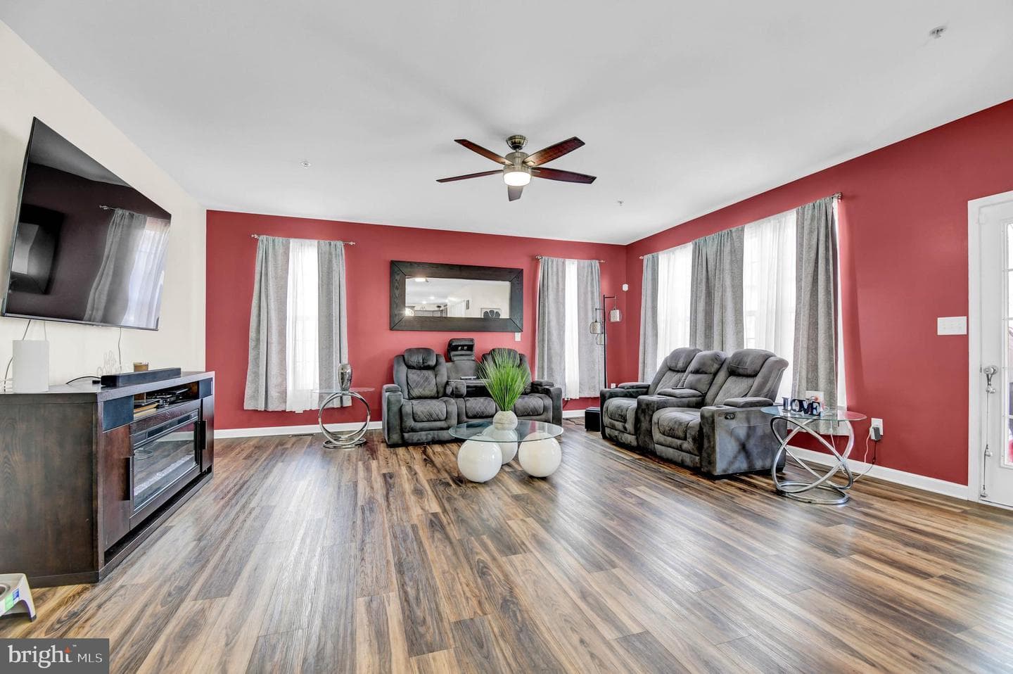 45182 Woodhaven Drive photo 18