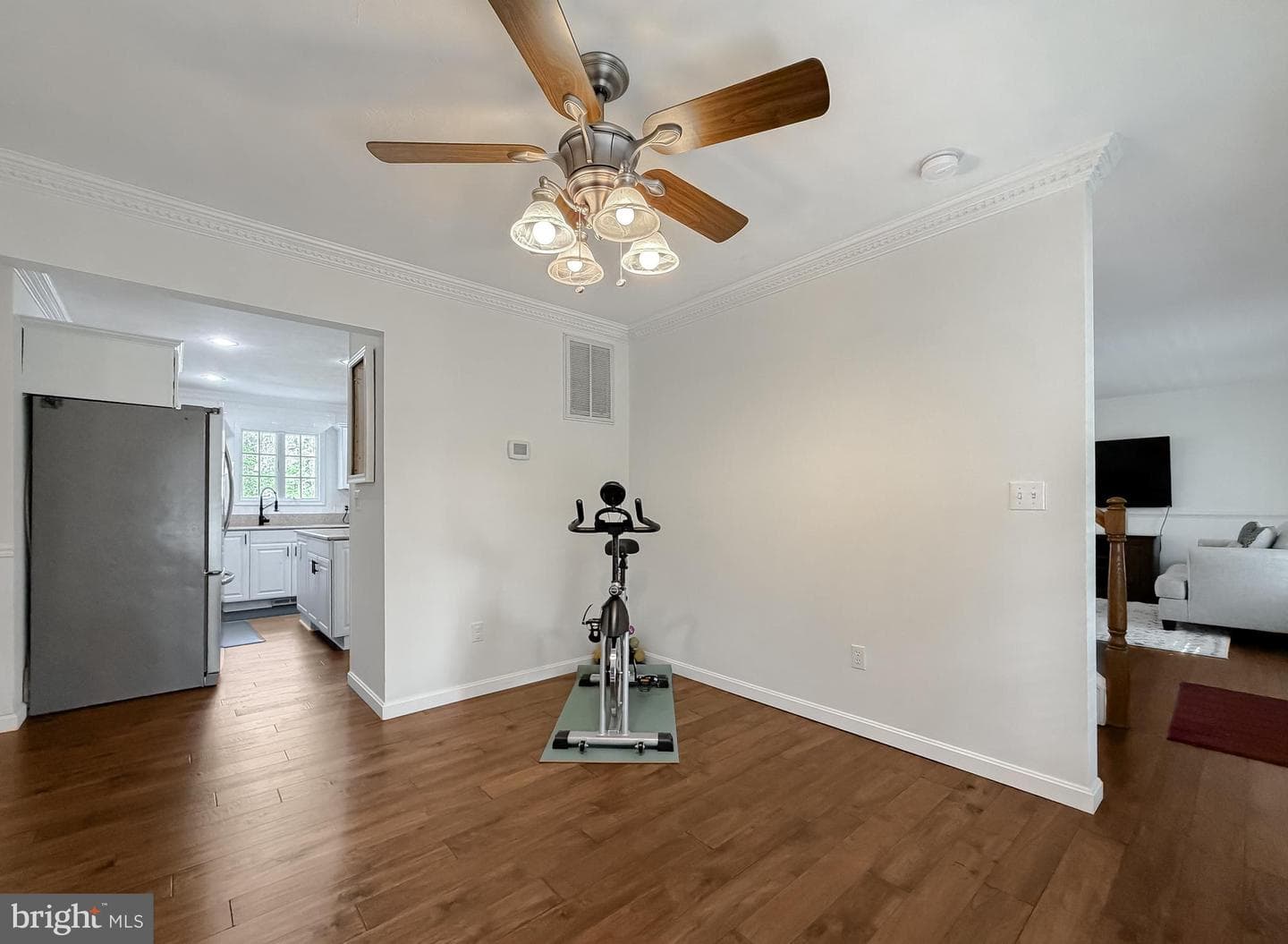 23207 Moakley Street photo 24