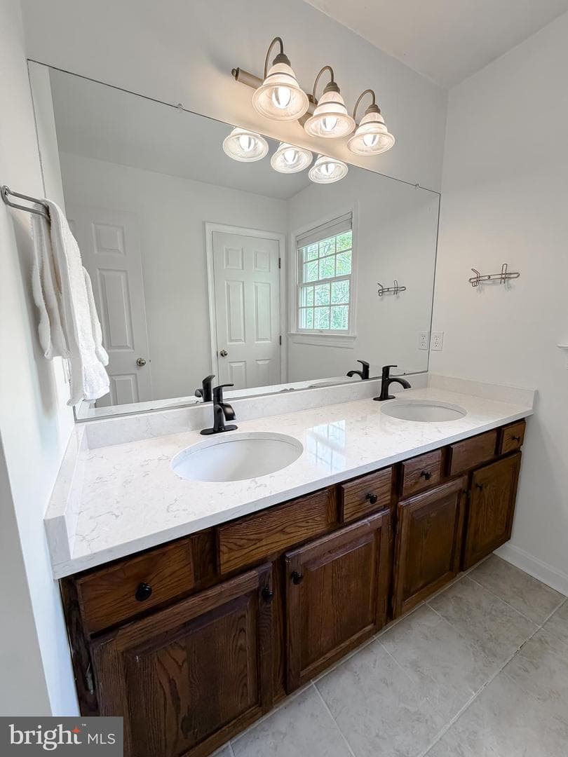 23207 Moakley Street photo 32