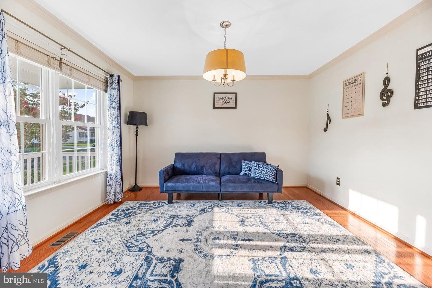 45416 Buttercup Lane photo 2