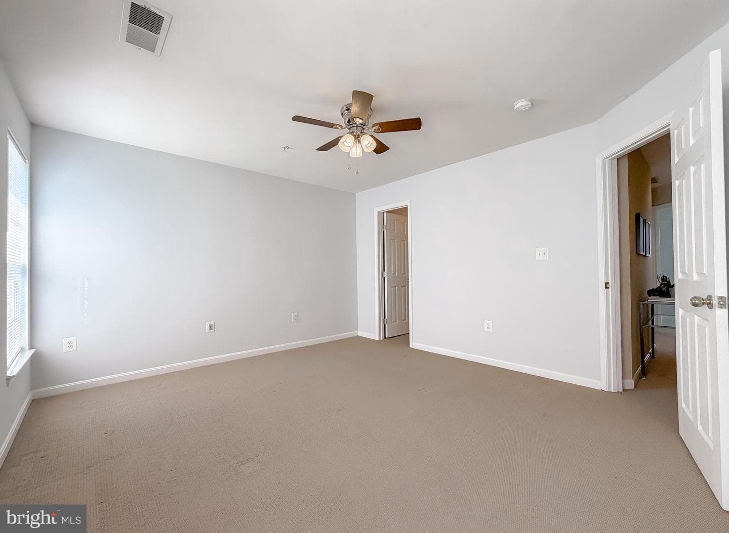 46098 W Westbury Boulevard photo 9