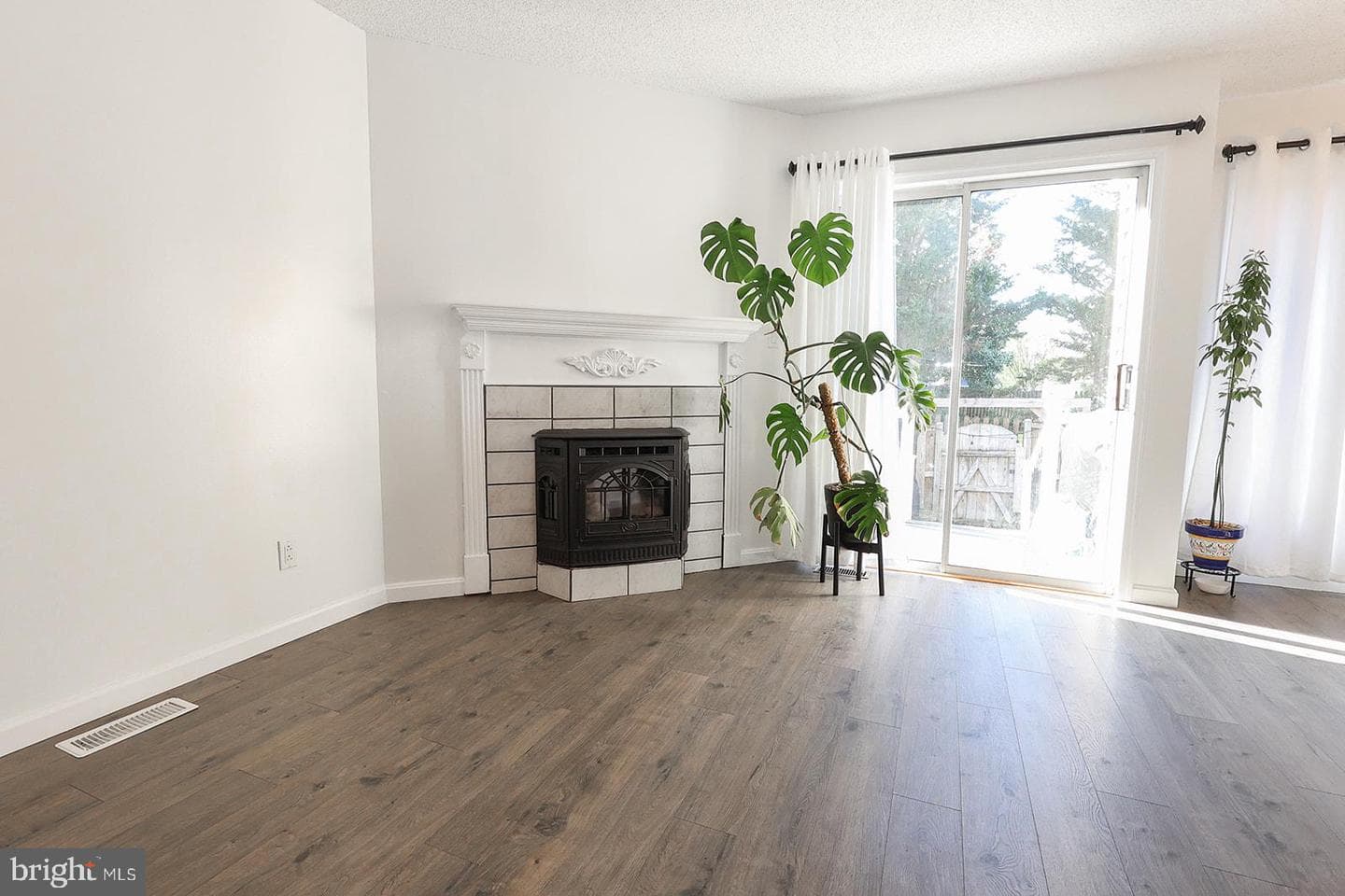 45615 Longfields Village Drive photo 16