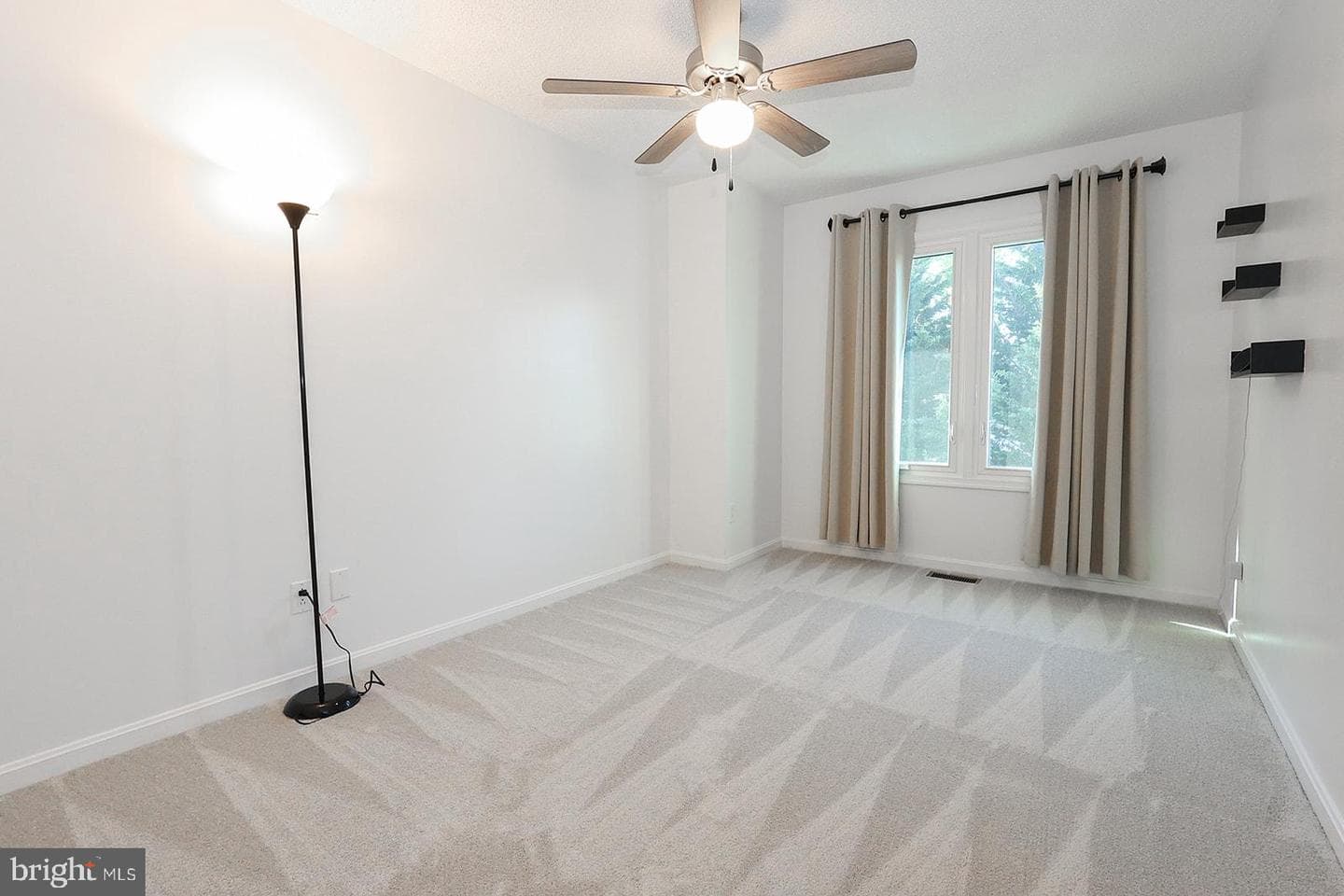 45615 Longfields Village Drive photo 25