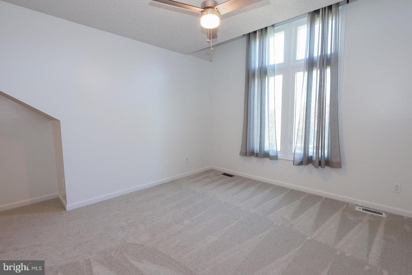 45615 Longfields Village Drive photo 32