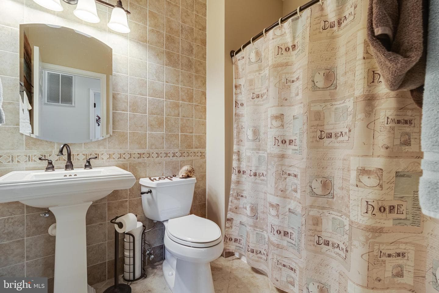 38425 Rooster Lane photo 32