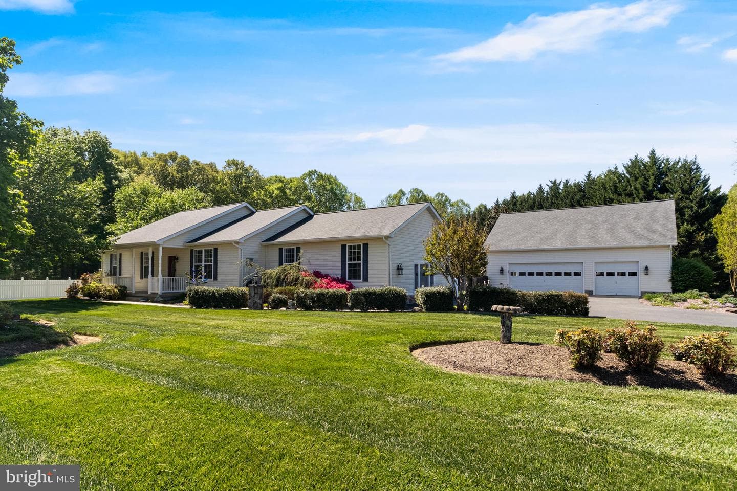 38425 Rooster Lane photo 8