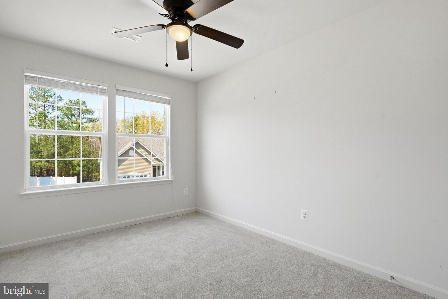 46159 Seabiscuit Court photo 32
