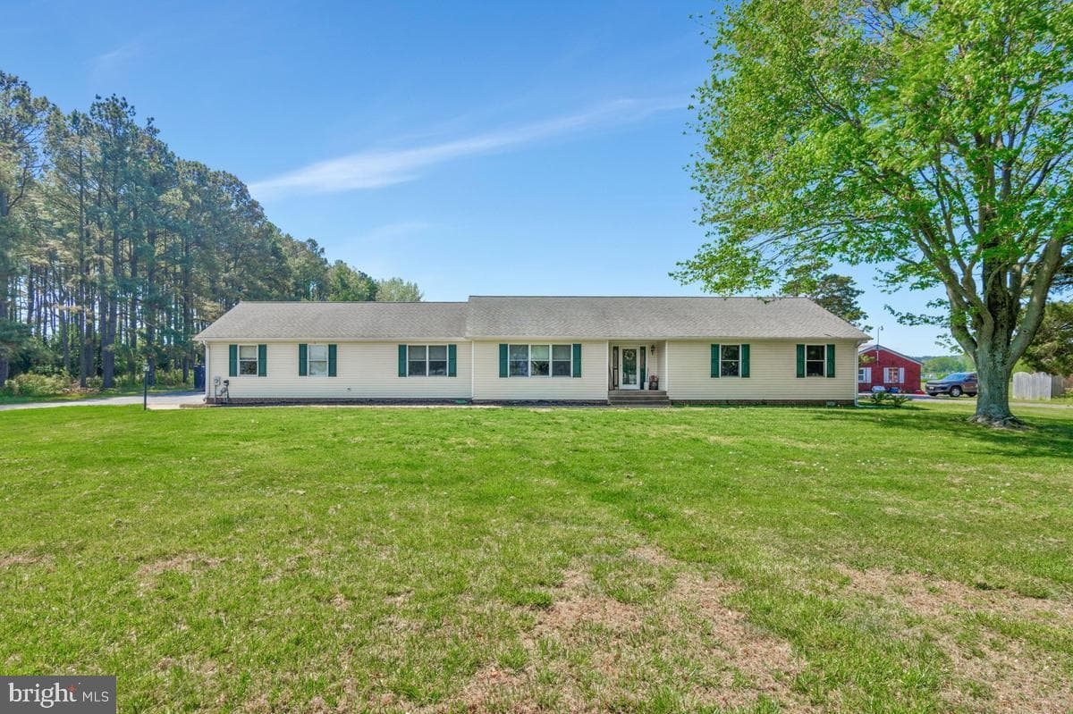 49993 Airedele Road photo 4