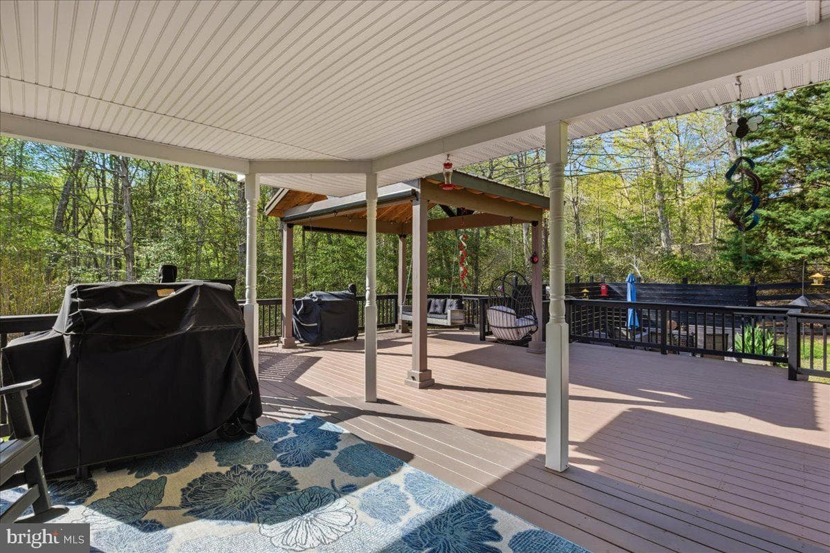 45526 Longfields Boulevard photo 18