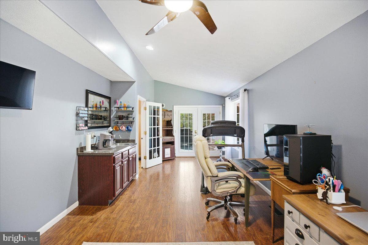 45526 Longfields Boulevard photo 26