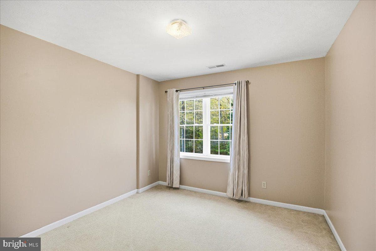 45526 Longfields Boulevard photo 51