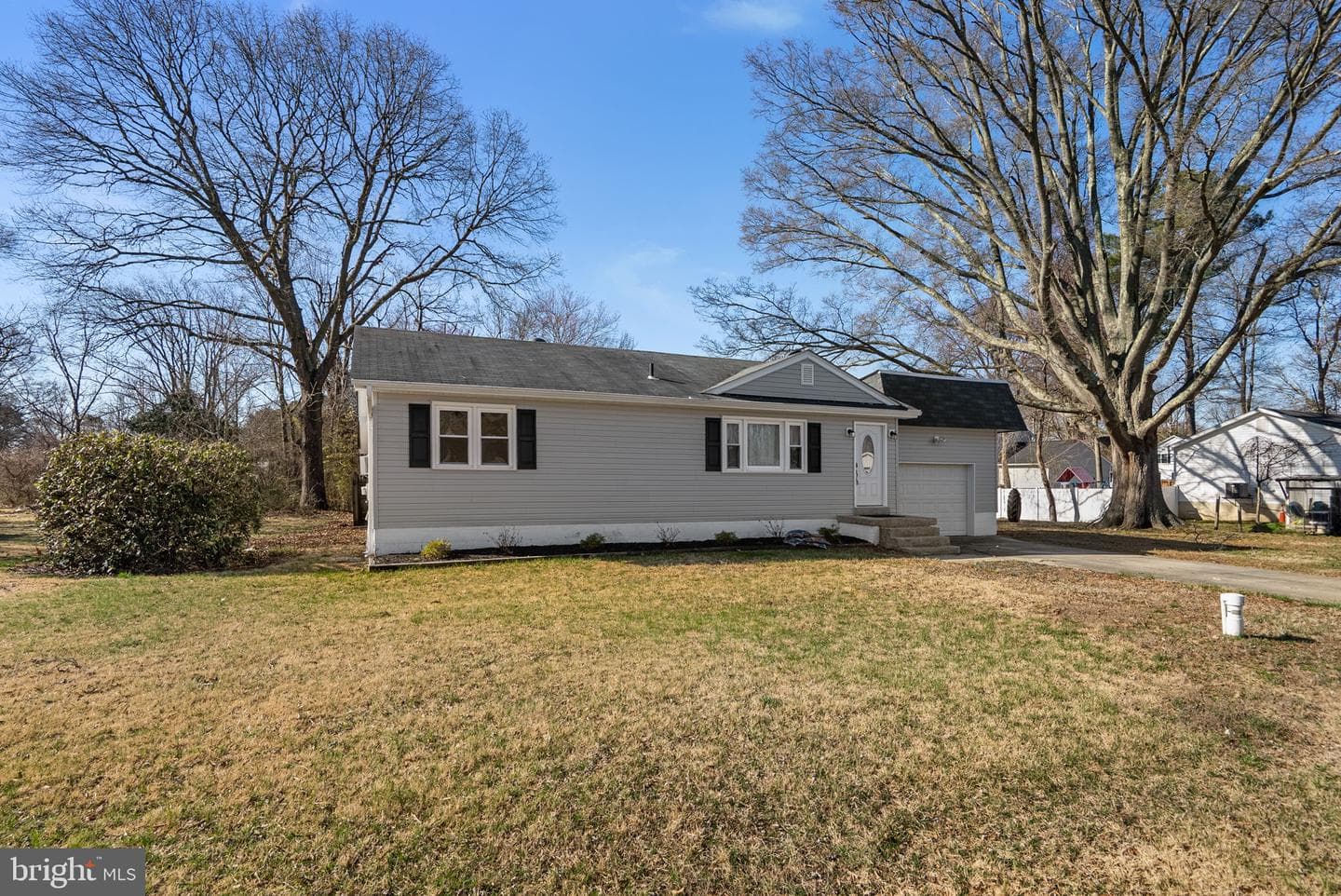 40680 Waterview Drive photo 2