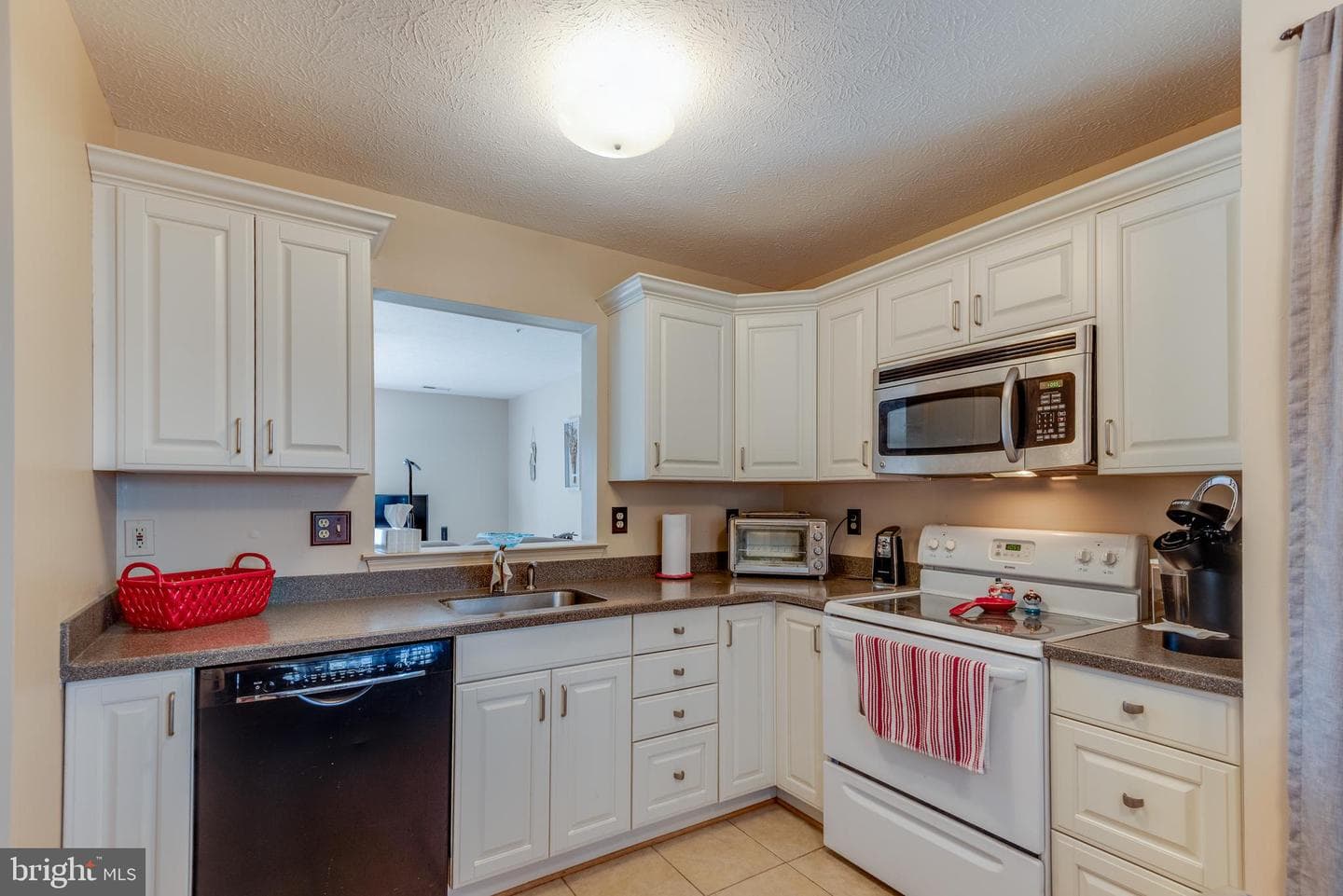 45285 Keyport Court photo 6