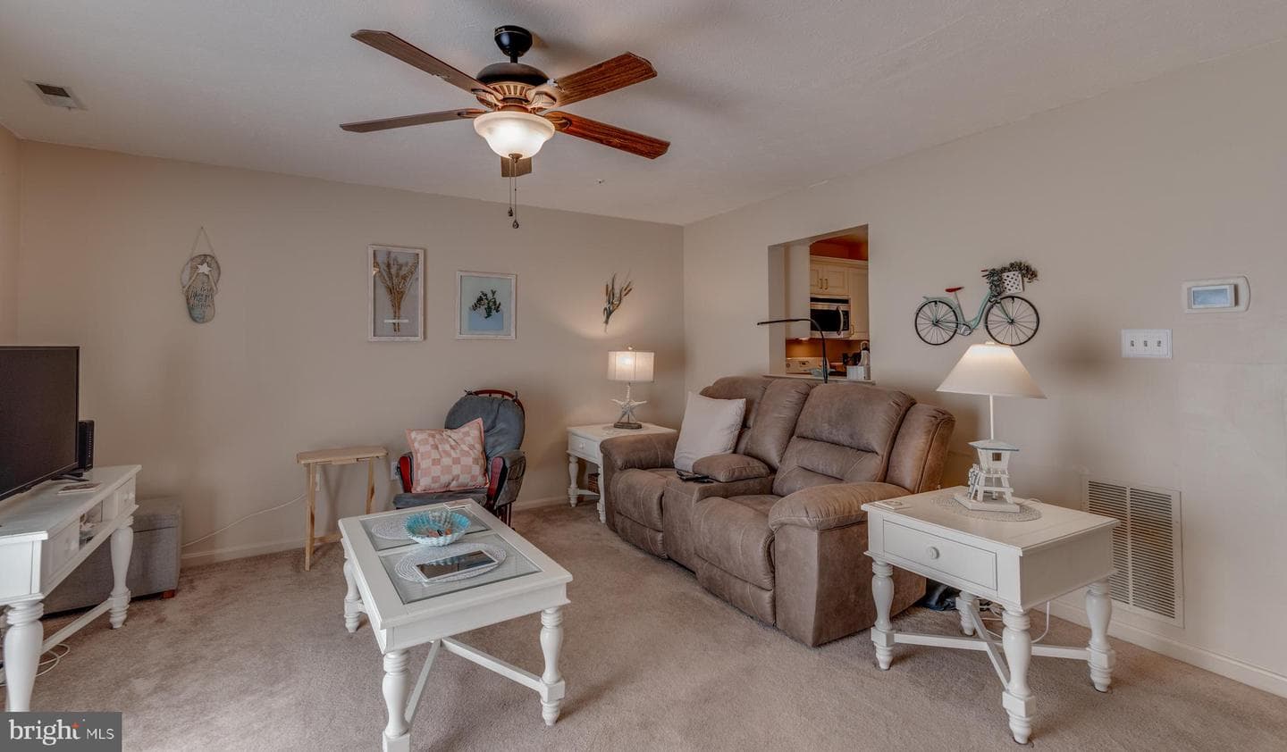 45285 Keyport Court photo 8