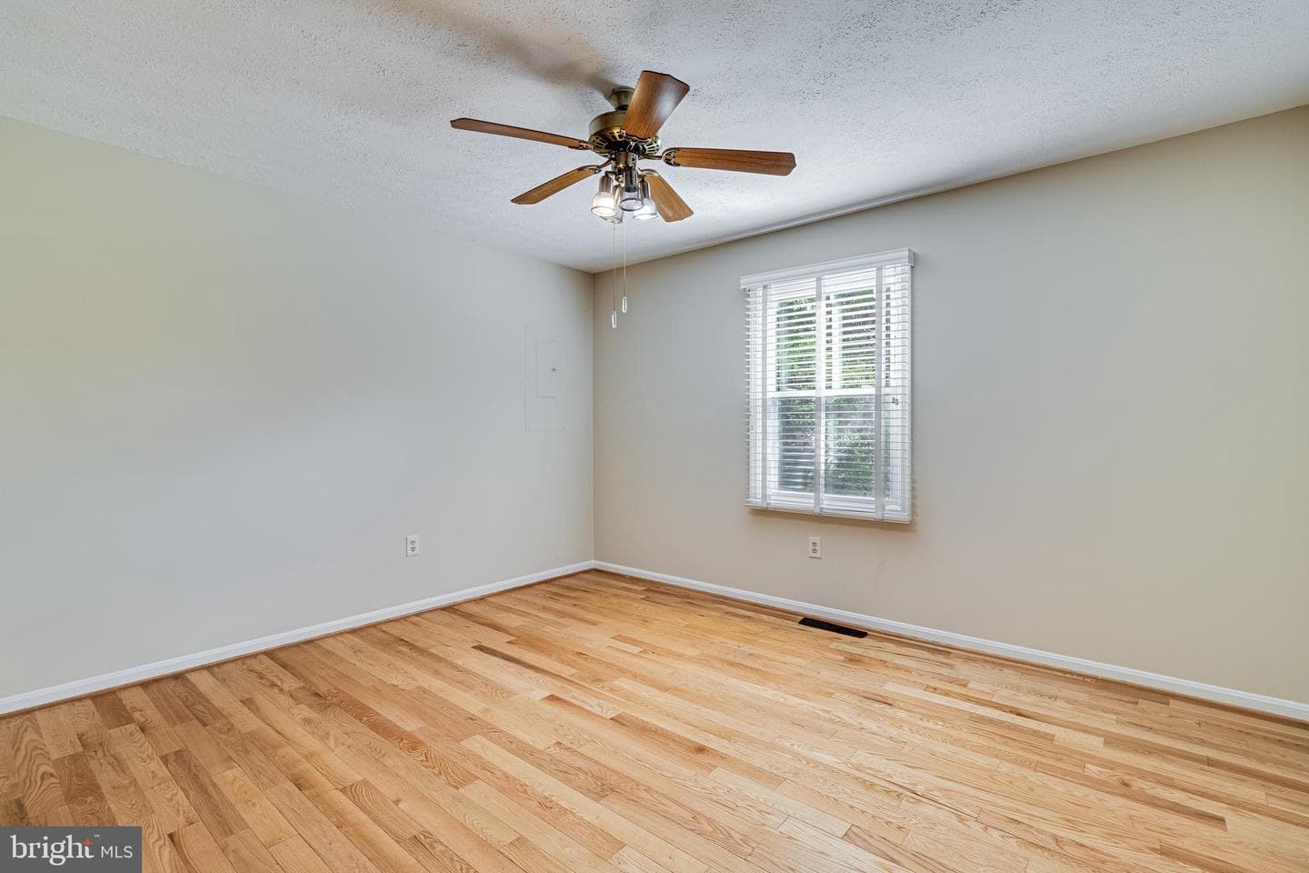37287 E Lakeland Drive photo 24