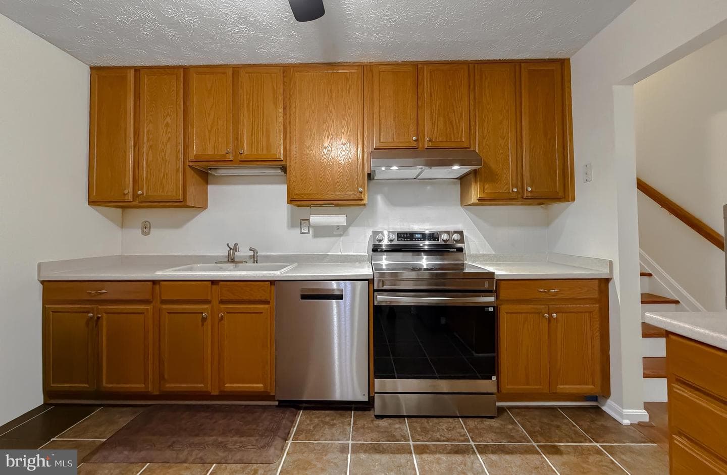 21293 Scarborough Drive photo 14