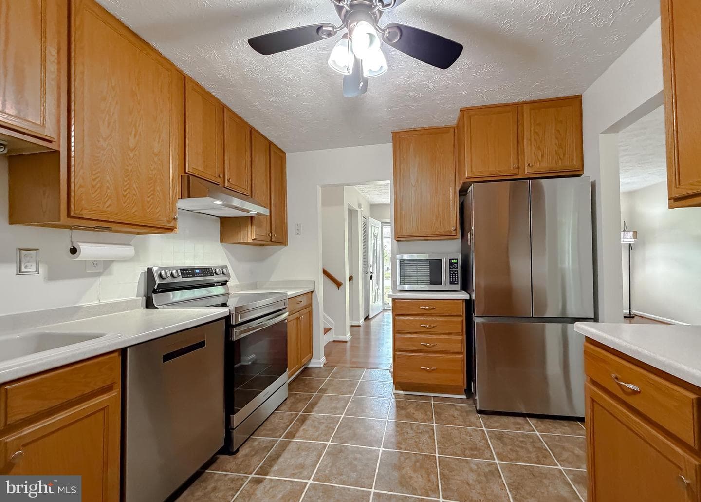 21293 Scarborough Drive photo 3