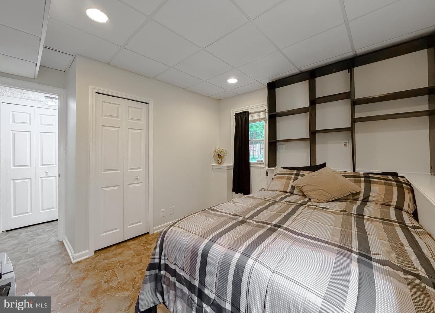 21293 Scarborough Drive photo 34