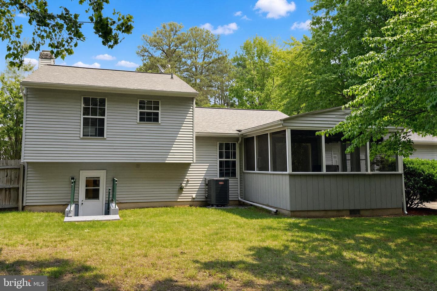21293 Scarborough Drive photo 40