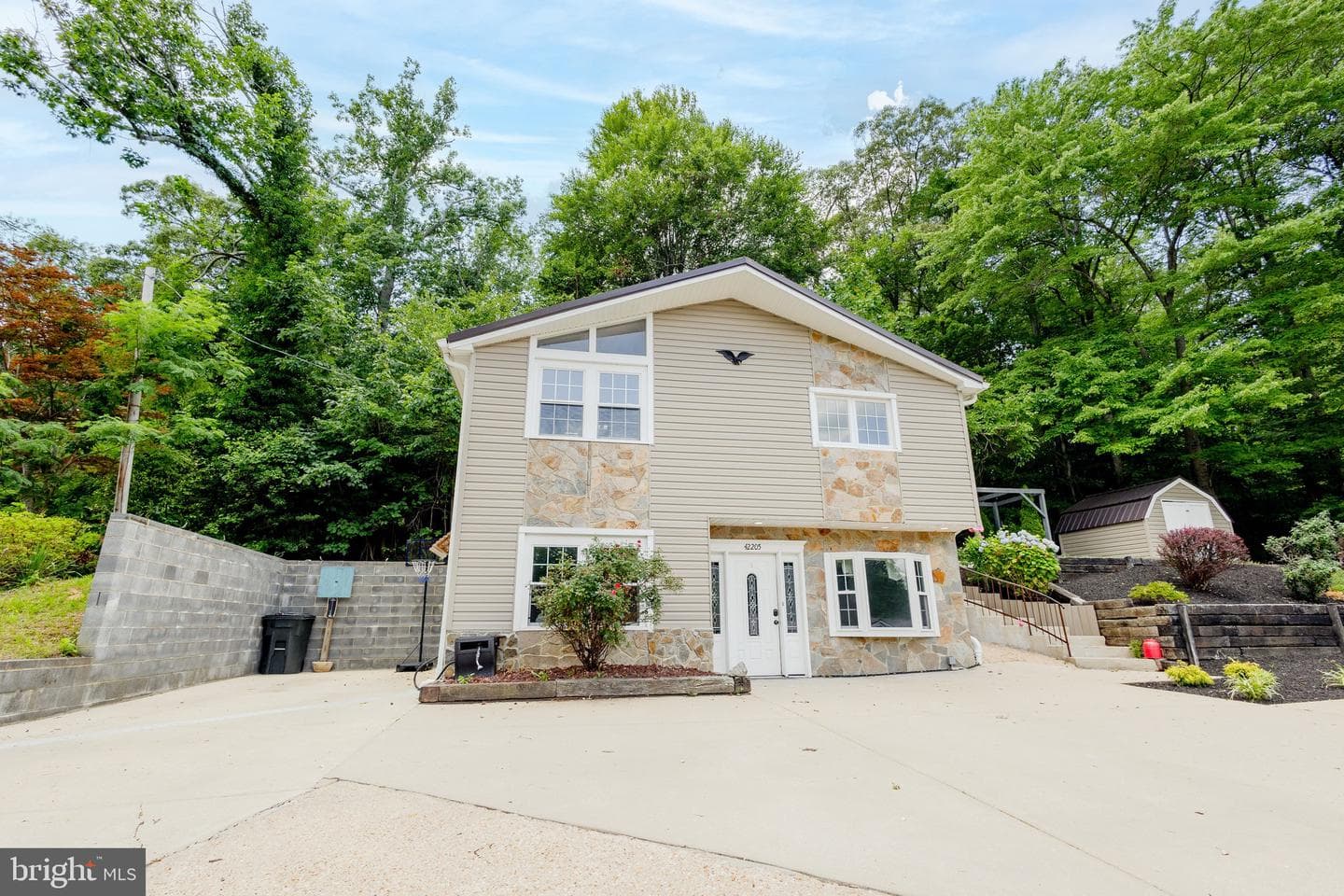 42205 Ridge Road photo 3