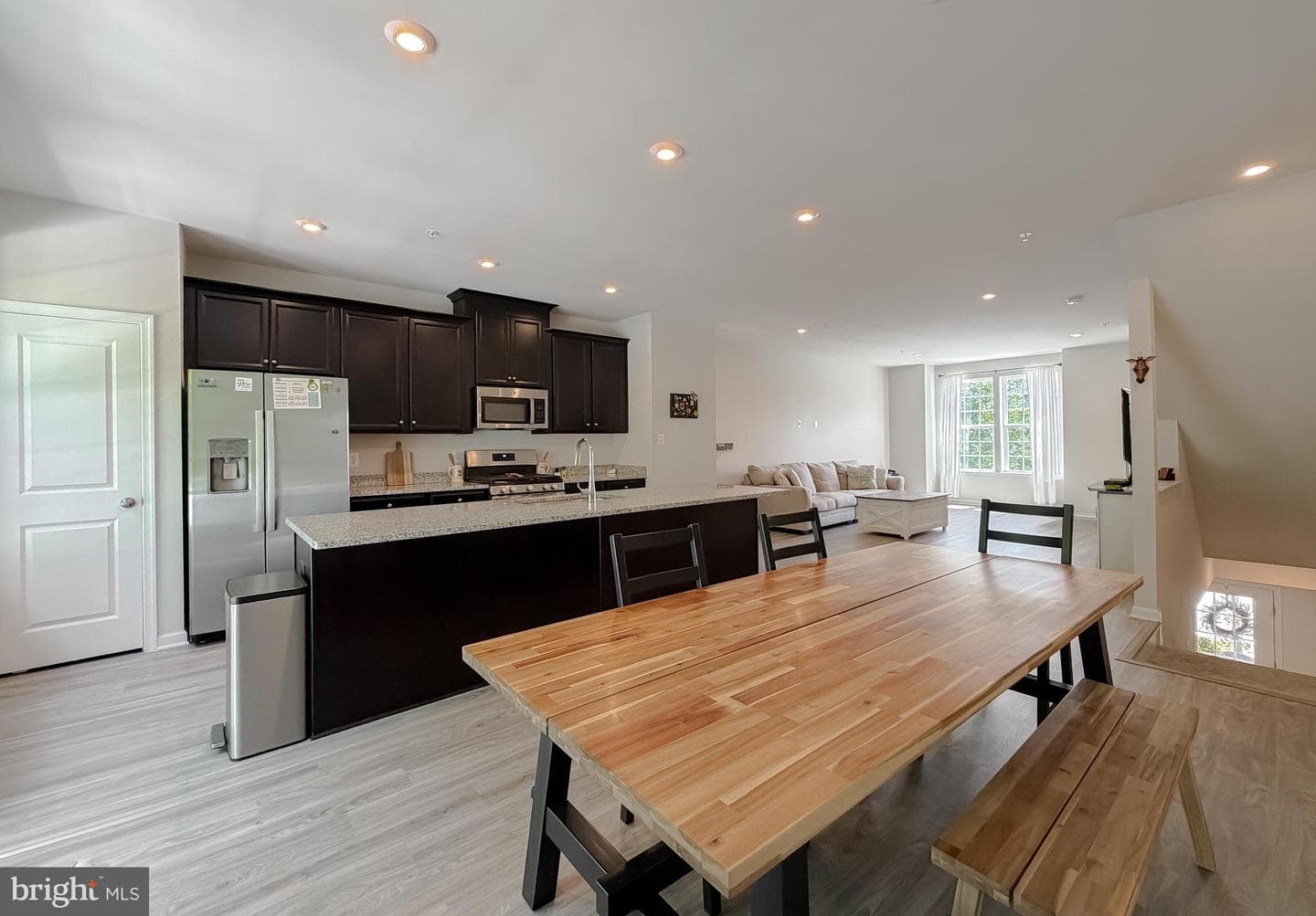 44088 Eucalyptus Way photo 3