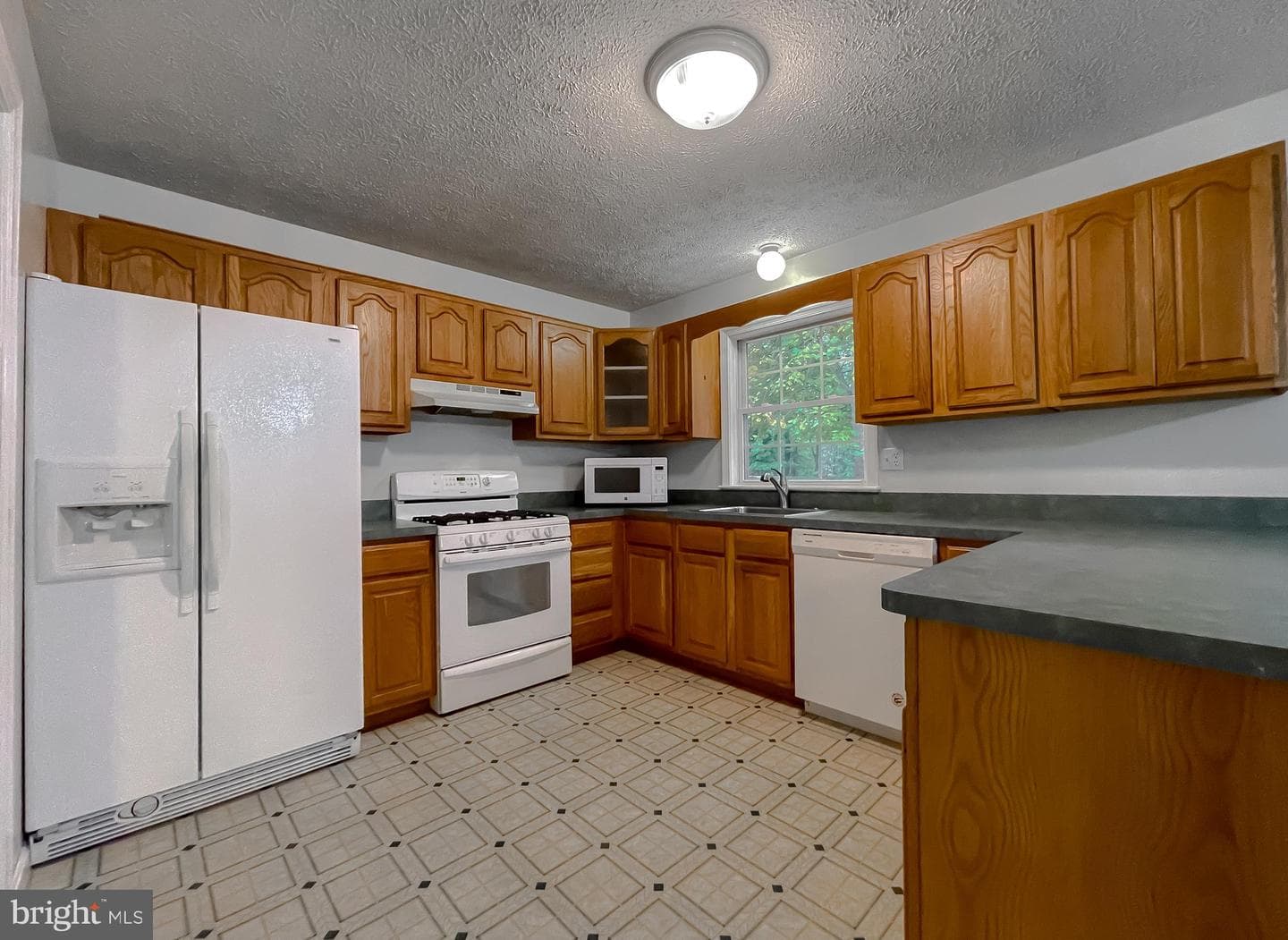20601 Poppys Way photo 34