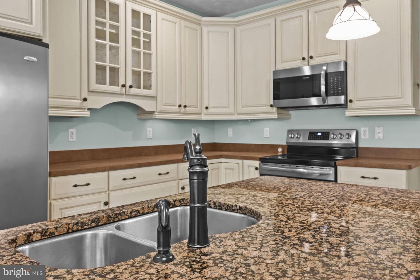 23134 Clover Ridge Lane photo 3