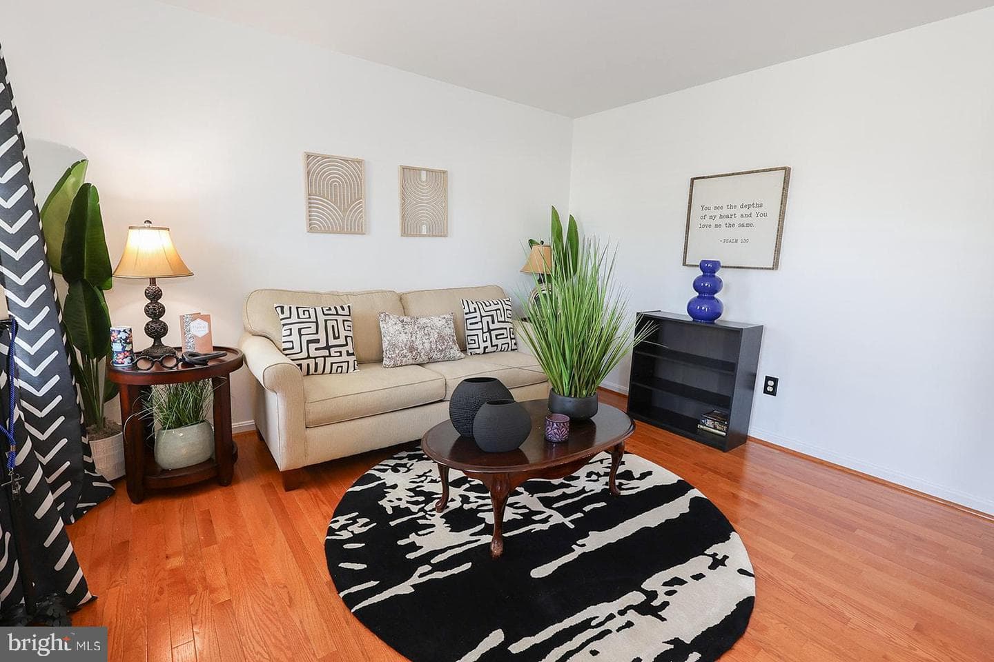 45525 Sunflower Street photo 22