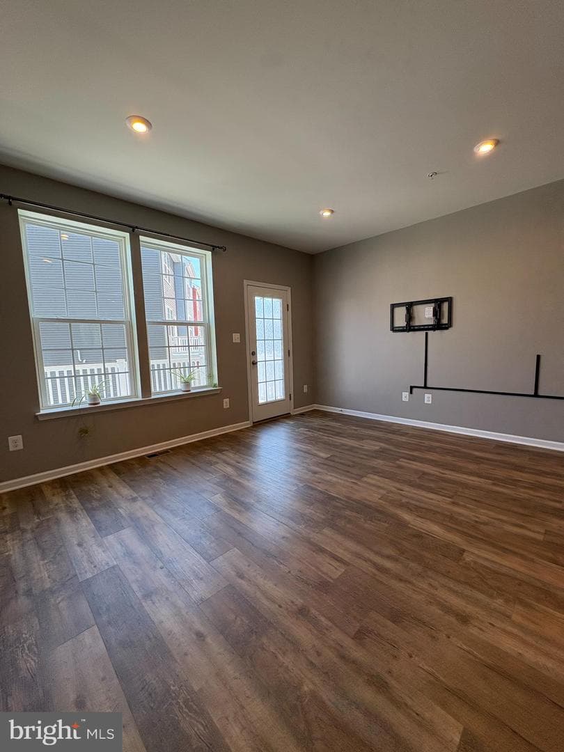 43767 Winterberry Way photo 11