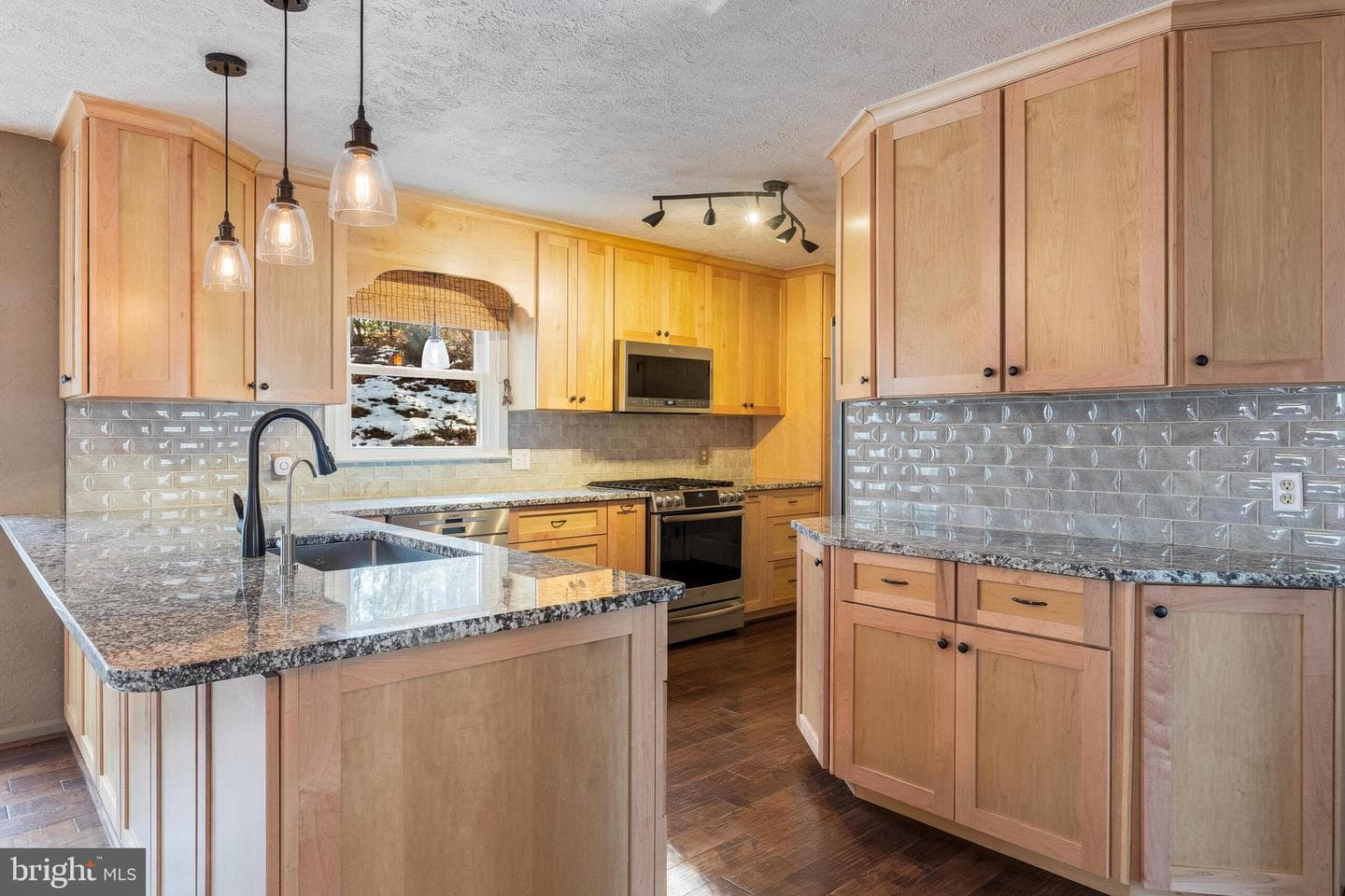 30060 Forest View Lane photo 6