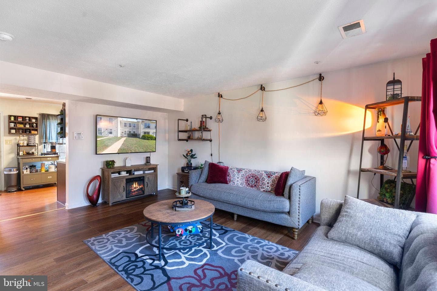 46104 Lucca Way photo 3