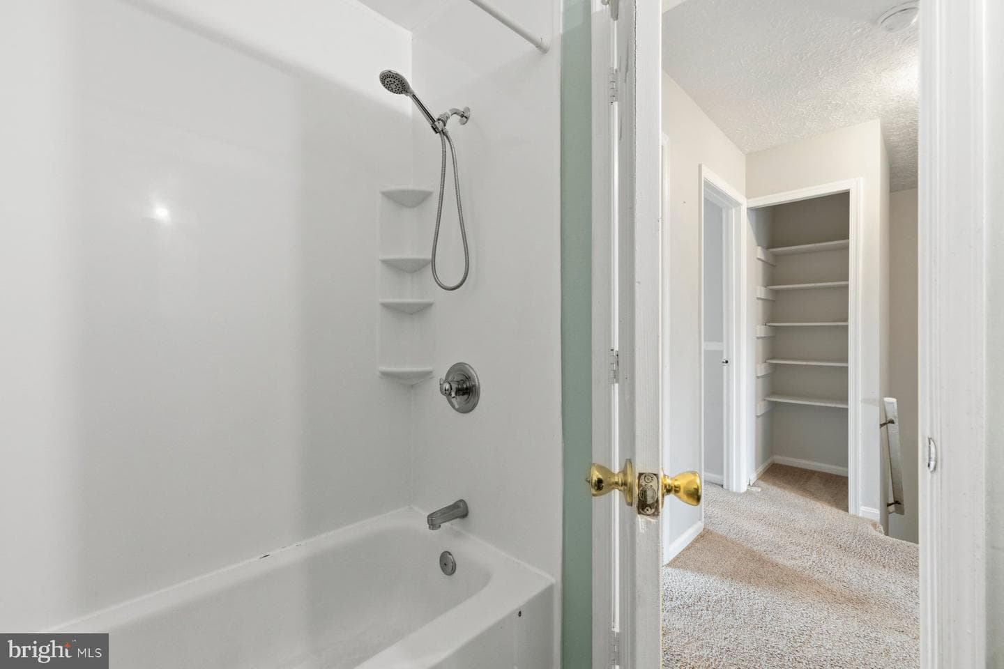 21421 Manon Way photo 17