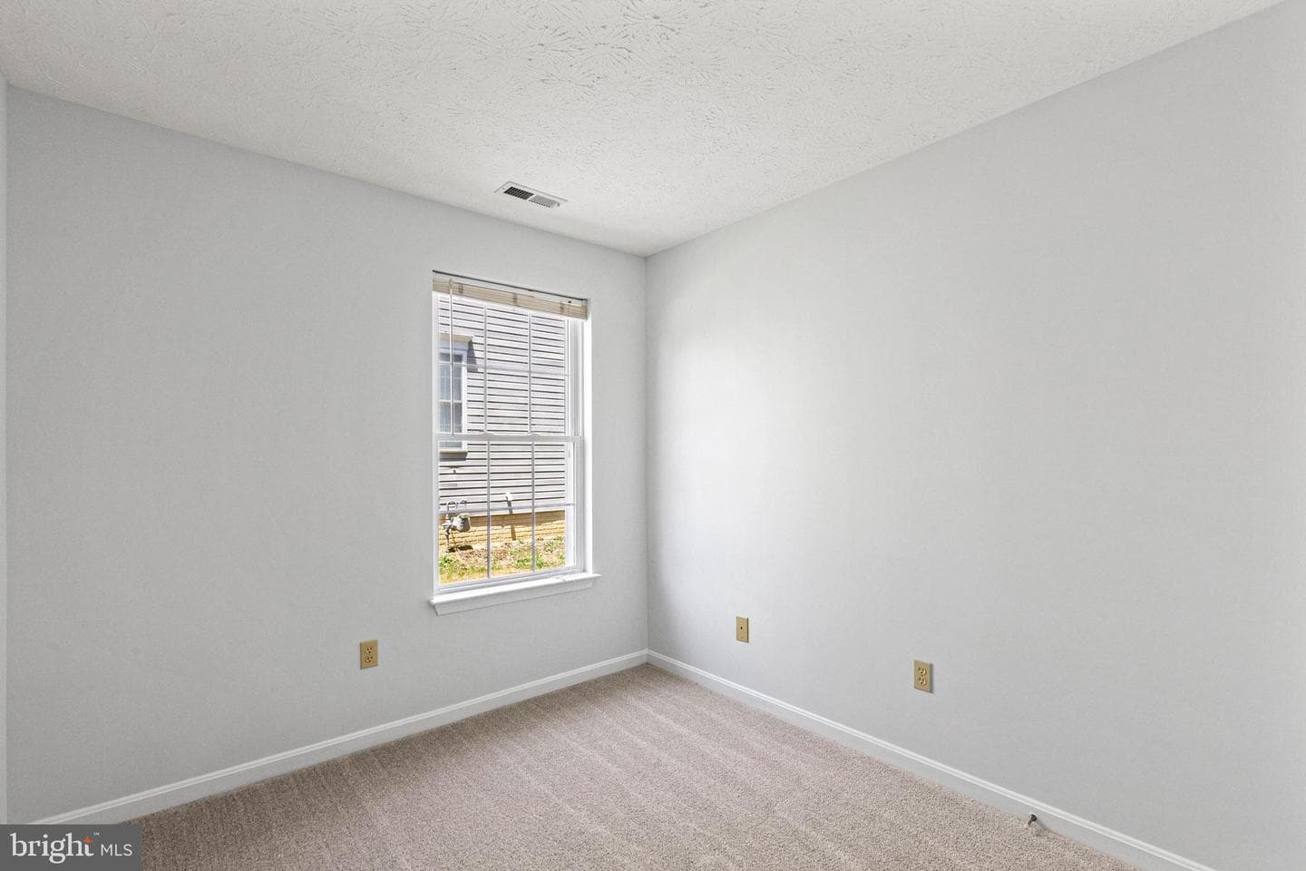 45553 Knockeyon Lane photo 13