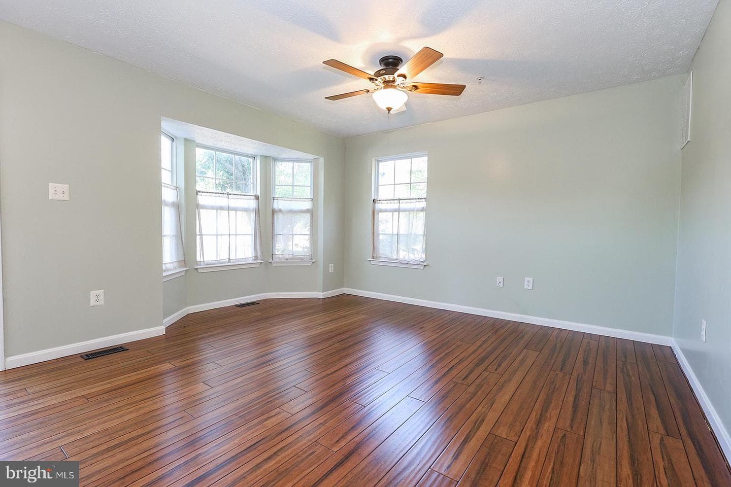 22728 Othello Lane photo 3