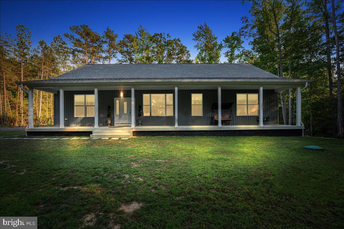 22405 Hood Lane photo 4