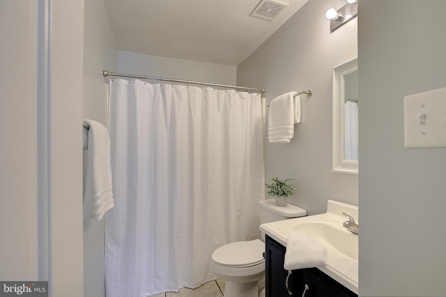 22103 Saint Michaels Circle photo 30