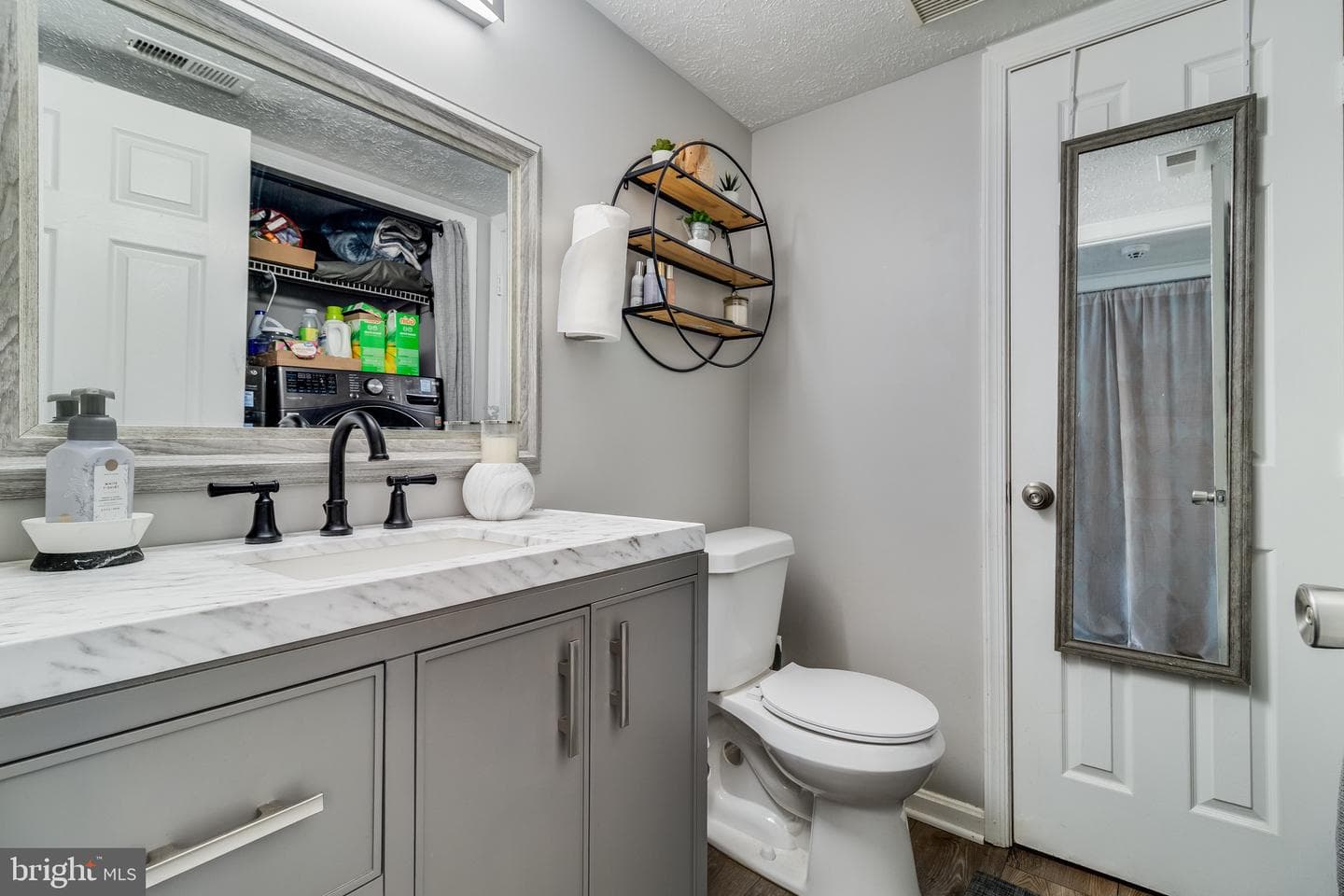 21412 Manon Way photo 10