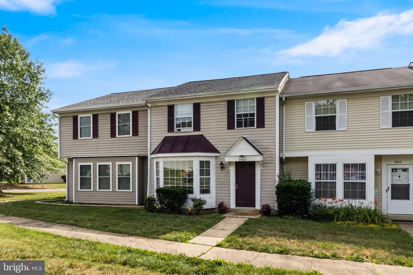 21412 Manon Way photo 3
