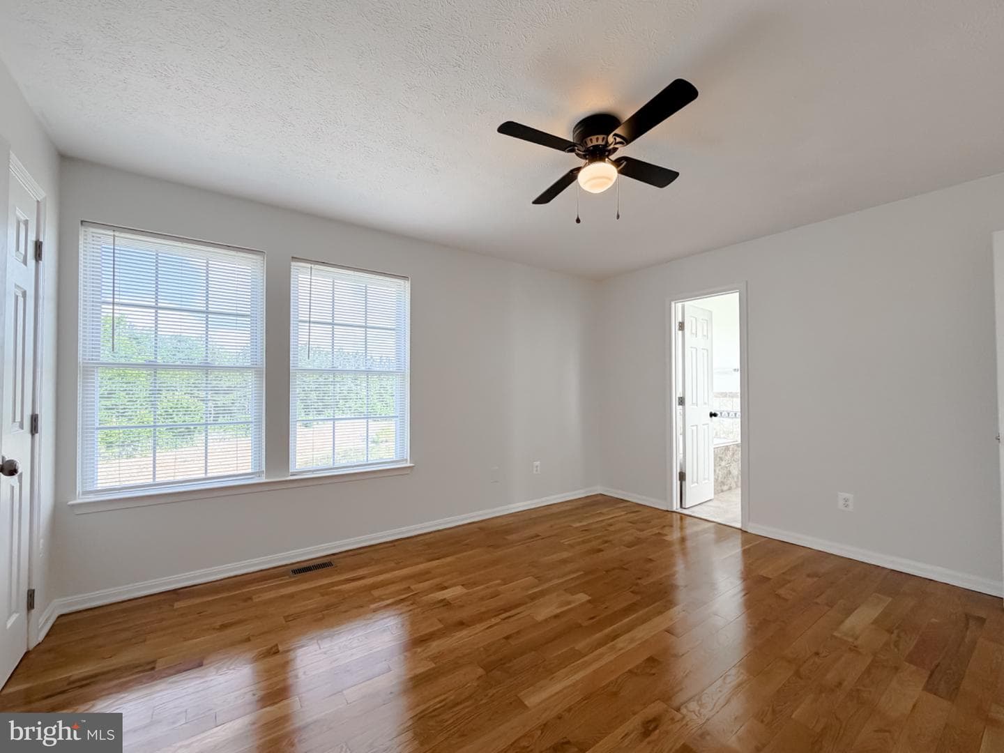 22513 Castle Pollard Way photo 35