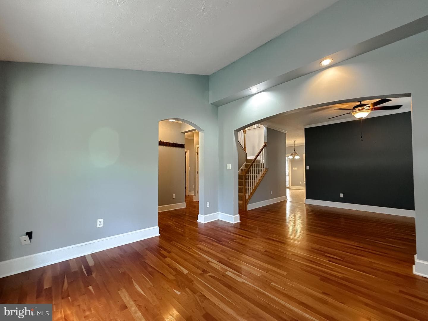 40777 Center 40 Circle photo 27
