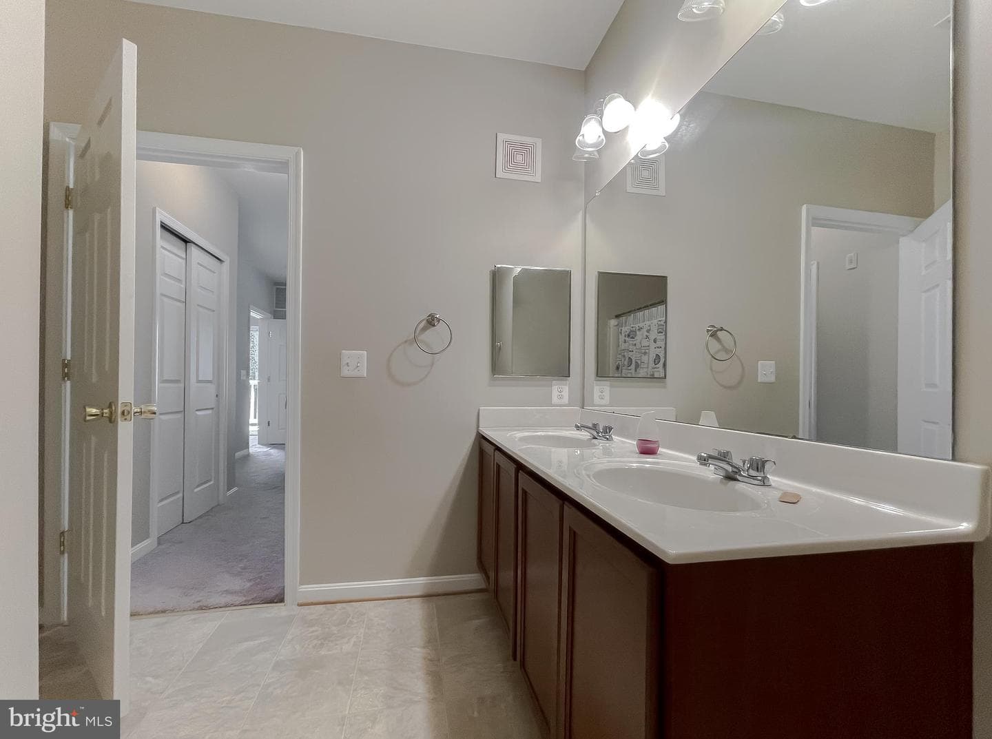 23520 F D R Blvd # 205 photo 24