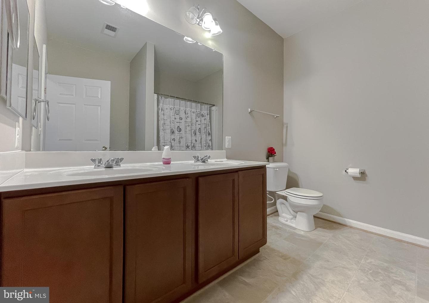 23520 F D R Blvd # 205 photo 25