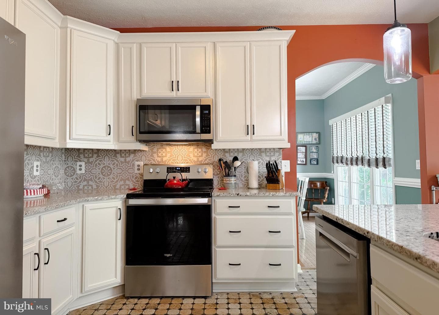 23118 Silverberry Way photo 9