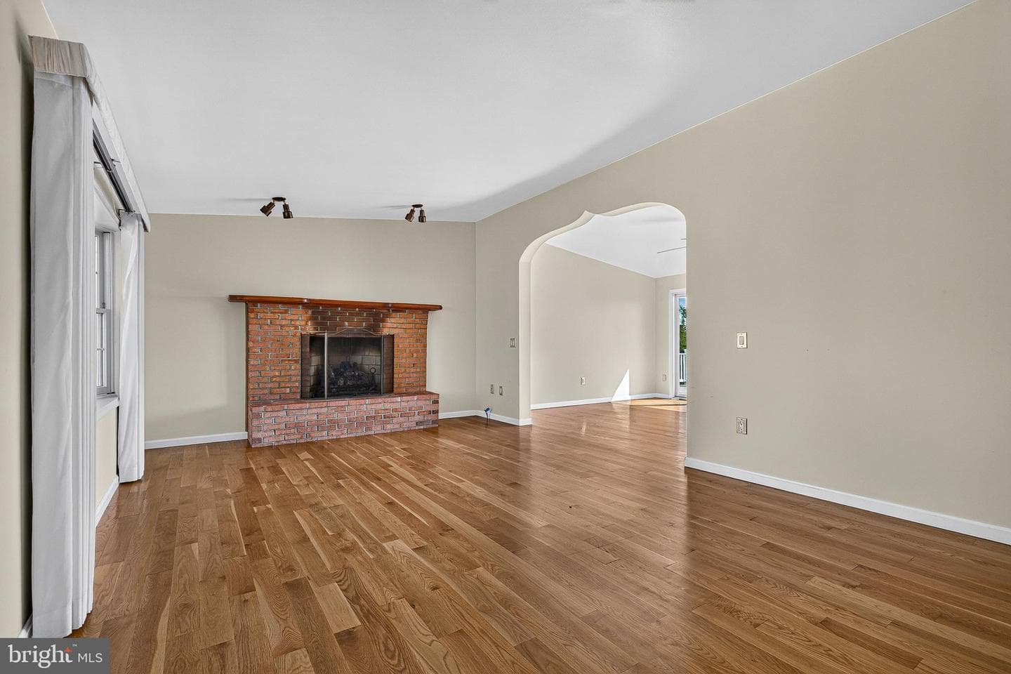 21485 Canoe Neck Way photo 6