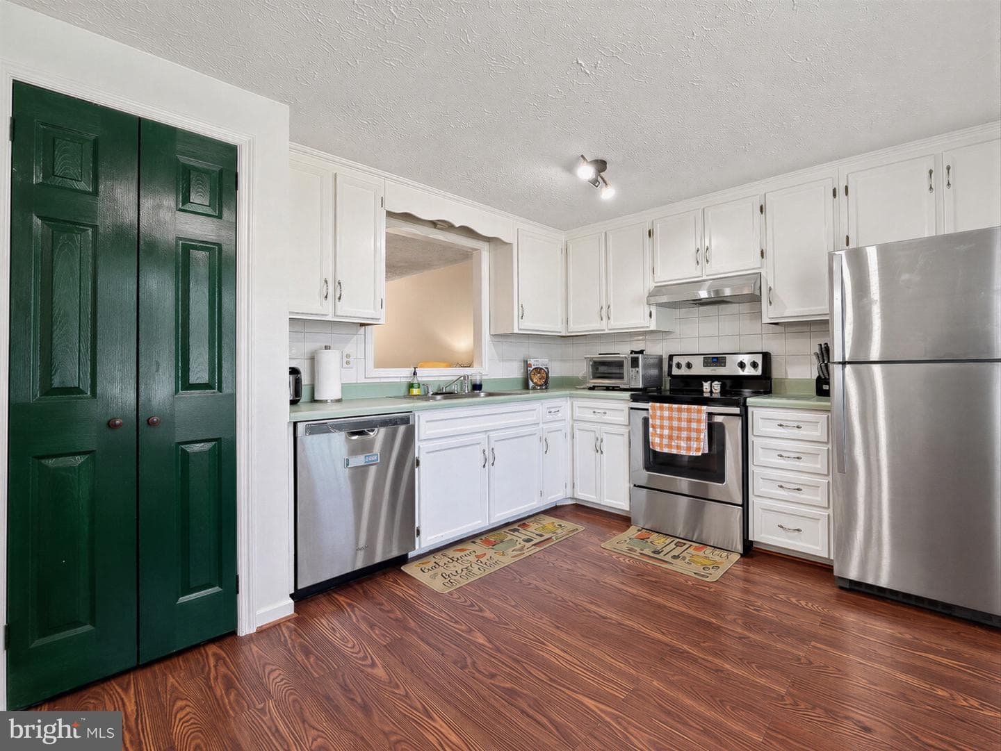 20811 Harlequin Lane photo 5