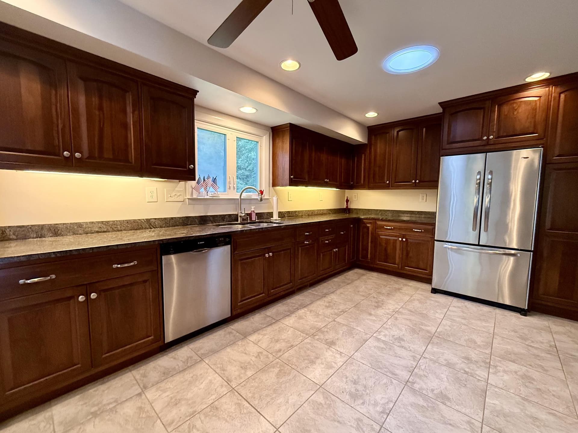 40582 Port Place photo 6