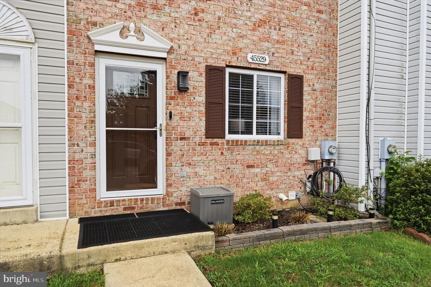 45529 Knockeyon Lane photo 3
