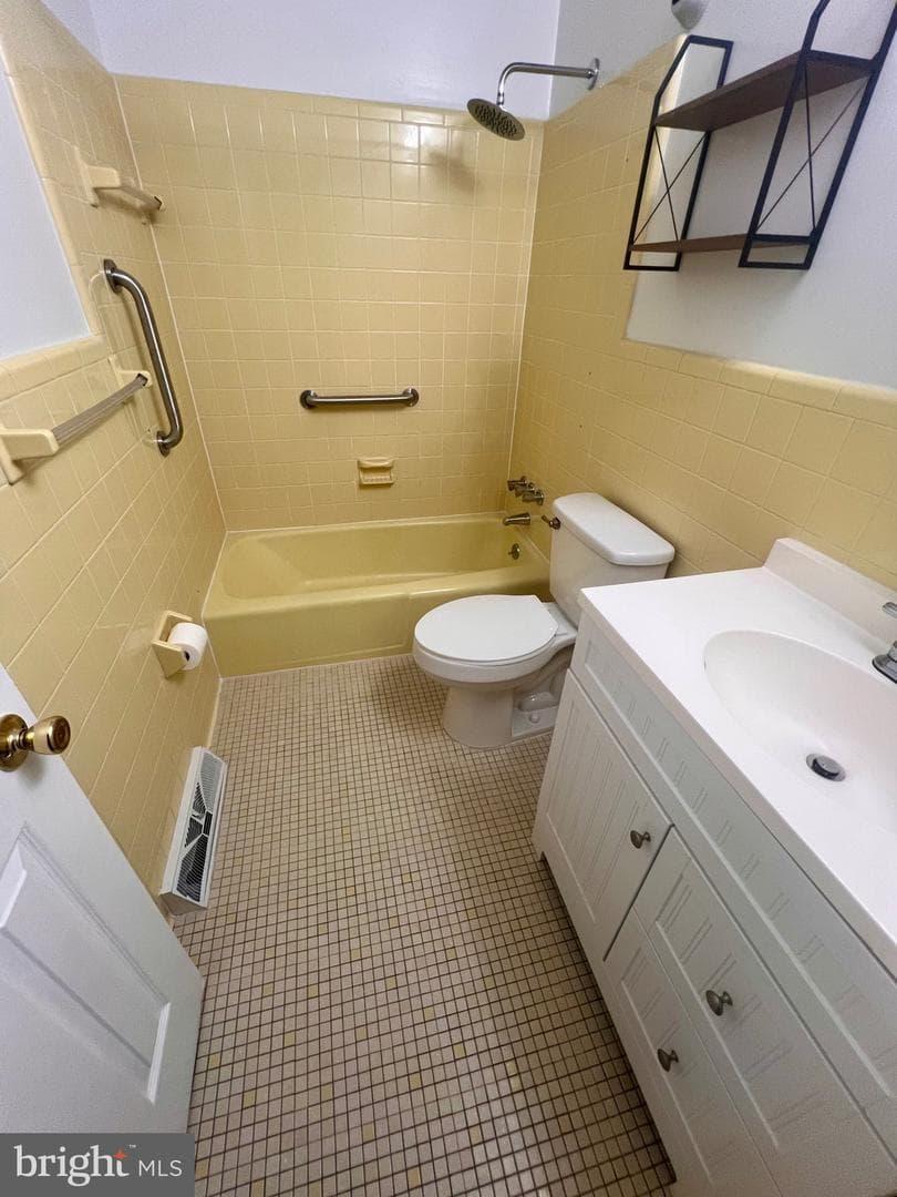 22327 Callahan Drive photo 8