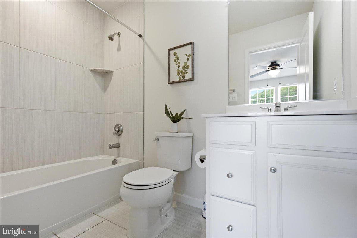 23383 Thuja Lane photo 46